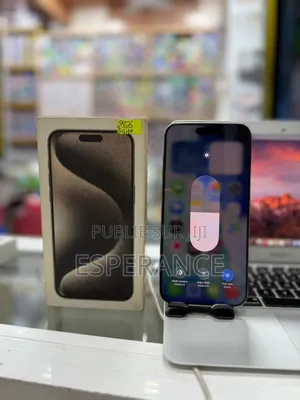 Apple iPhone 15 Pro Max 256 GB Gris