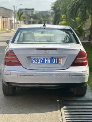 Mercedes-Benz C180 2002 Gris