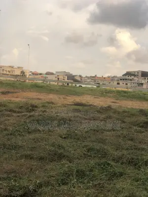 Terrain À Vendre À