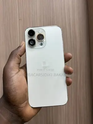 Photo - Apple iPhone 14 Pro Max 128 GB Doré