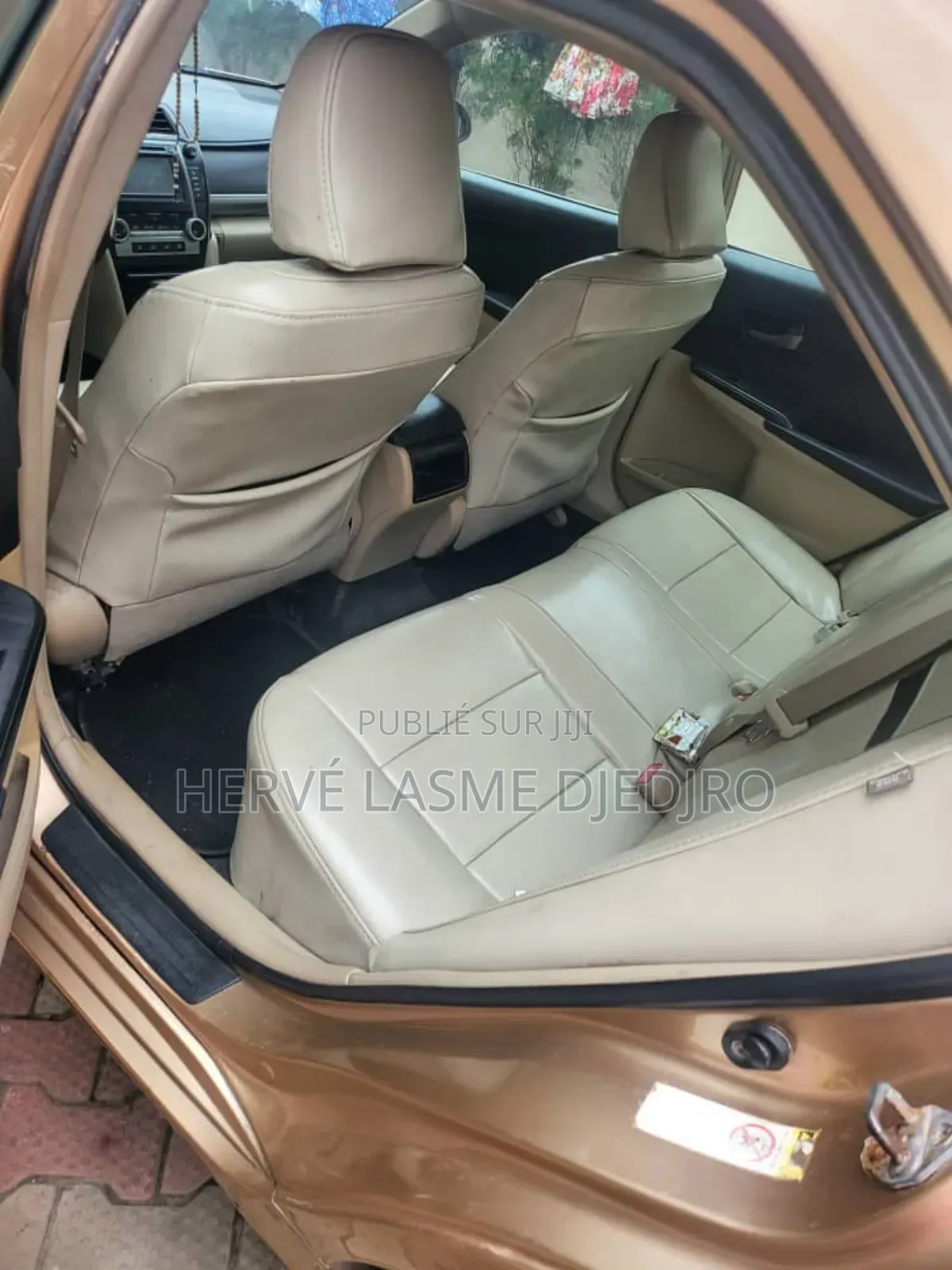 Toyota Camry LE 4dr Sedan (2.5L 4cyl 6A) 2012 Doré