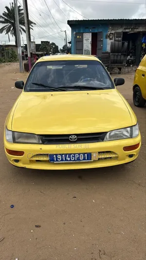 Photo - Toyota Corolla 2003 Jaune
