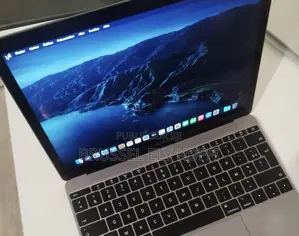 New Ordinateur Portable Apple MacBook 2017 8GB Apple M3 SSD 256GB