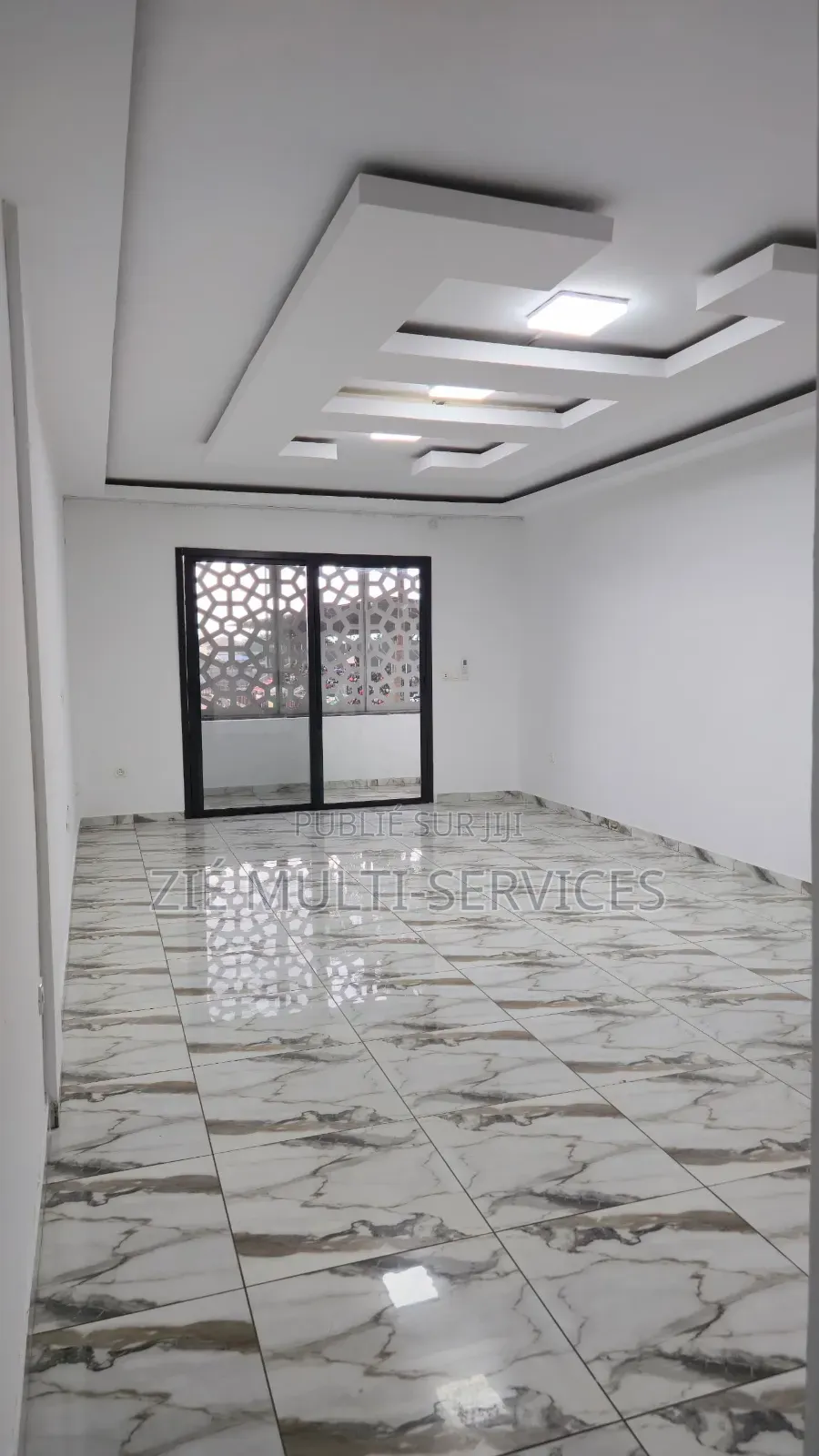 4chbre Appartement dans Zié Multi-Service, Marcory à Vendre