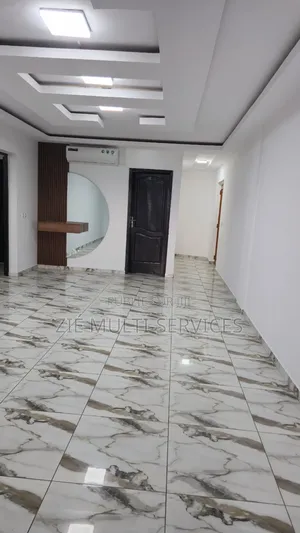 4chbre Appartement dans Zié Multi-Service, Marcory à Vendre