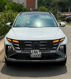 Photo - New Hyundai Tucson Limited FWD 2025 Blanc