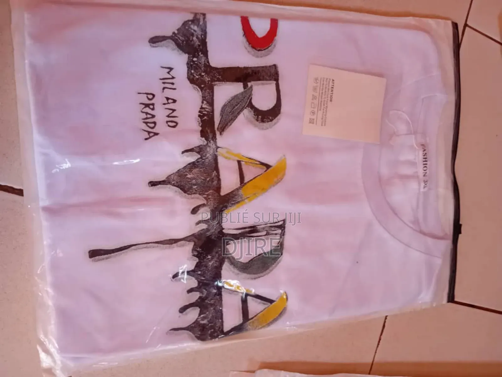 T-Shirt Pour Homme _Style Moderne Et Confortable