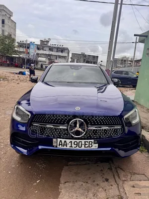 Photo - Mercedes-Benz GLC-Class 2022 Blue