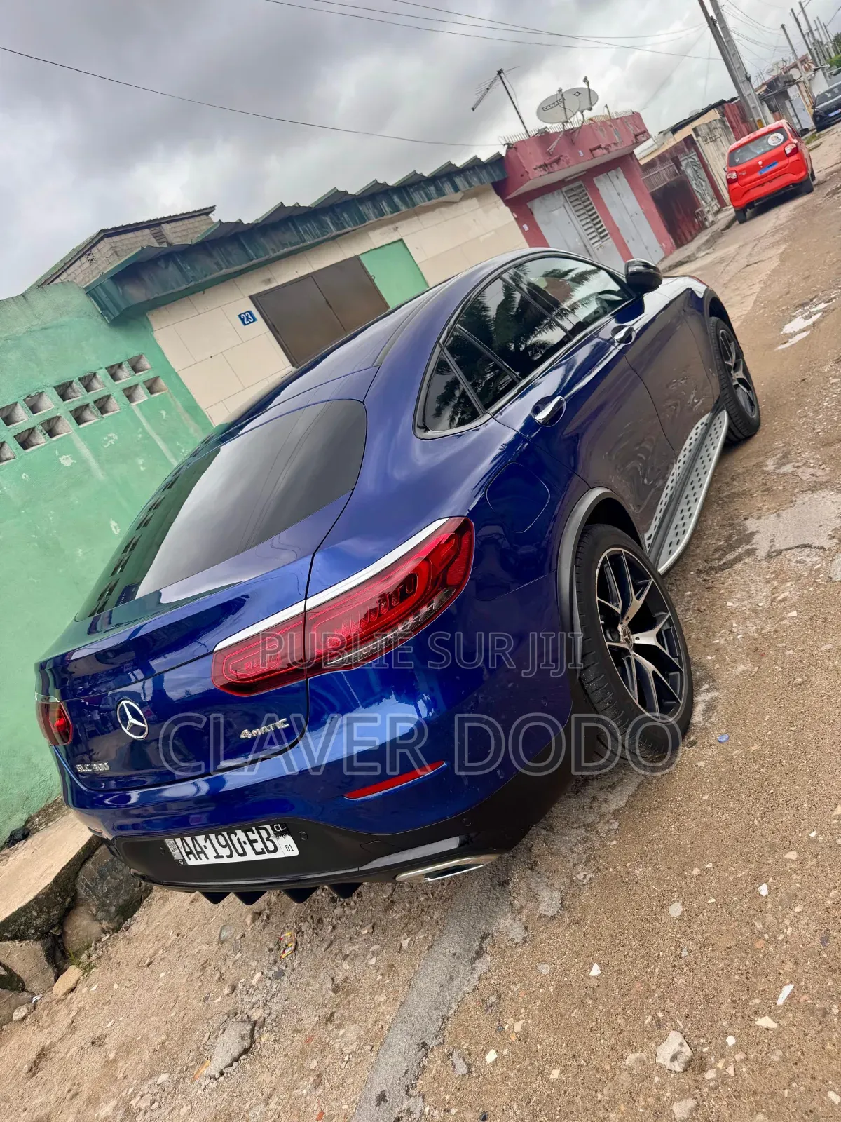 Mercedes-Benz GLC-Class 2022 Blue