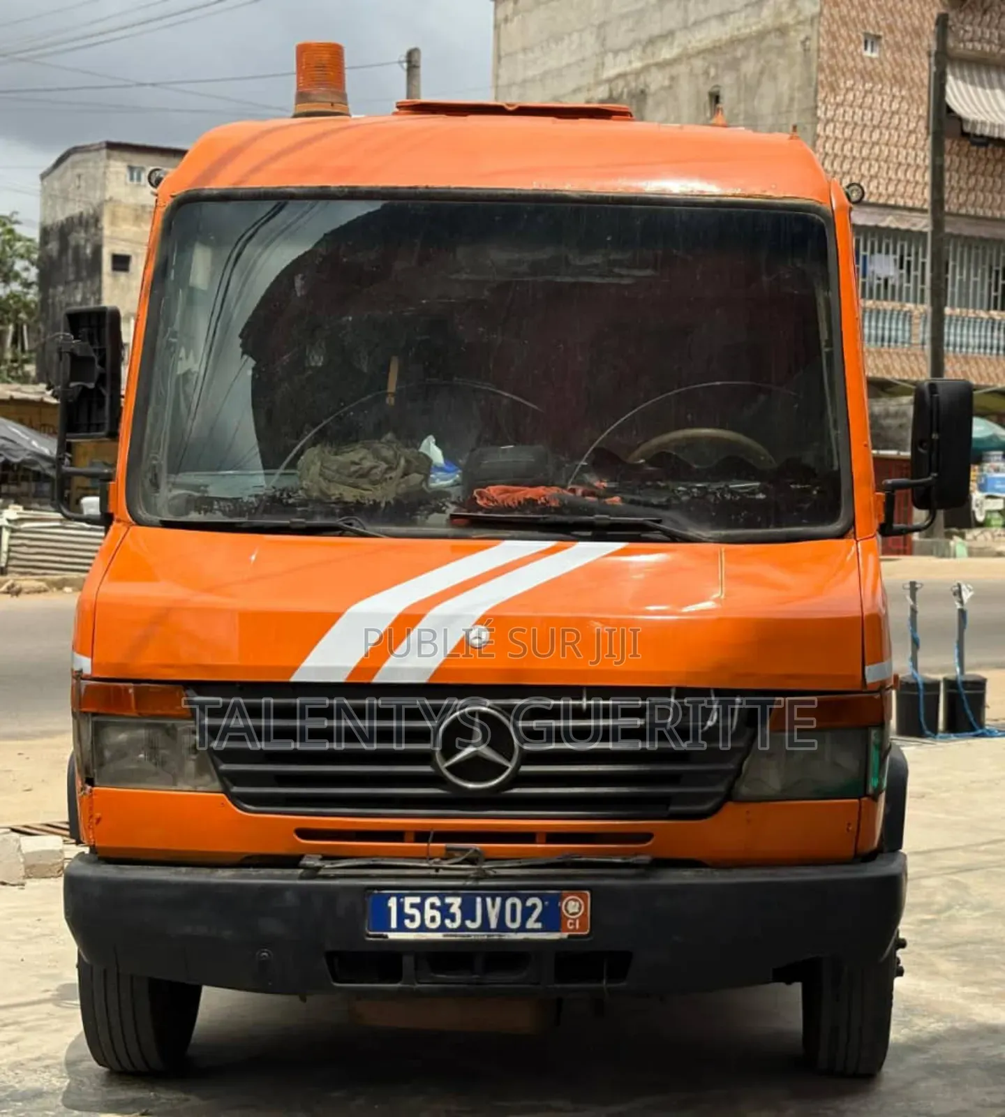 Car Mercedes Vario 34 Places