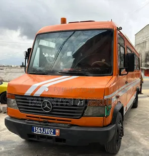 Car Mercedes Vario 34 Places