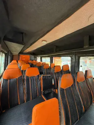 Car Mercedes Vario 34 Places