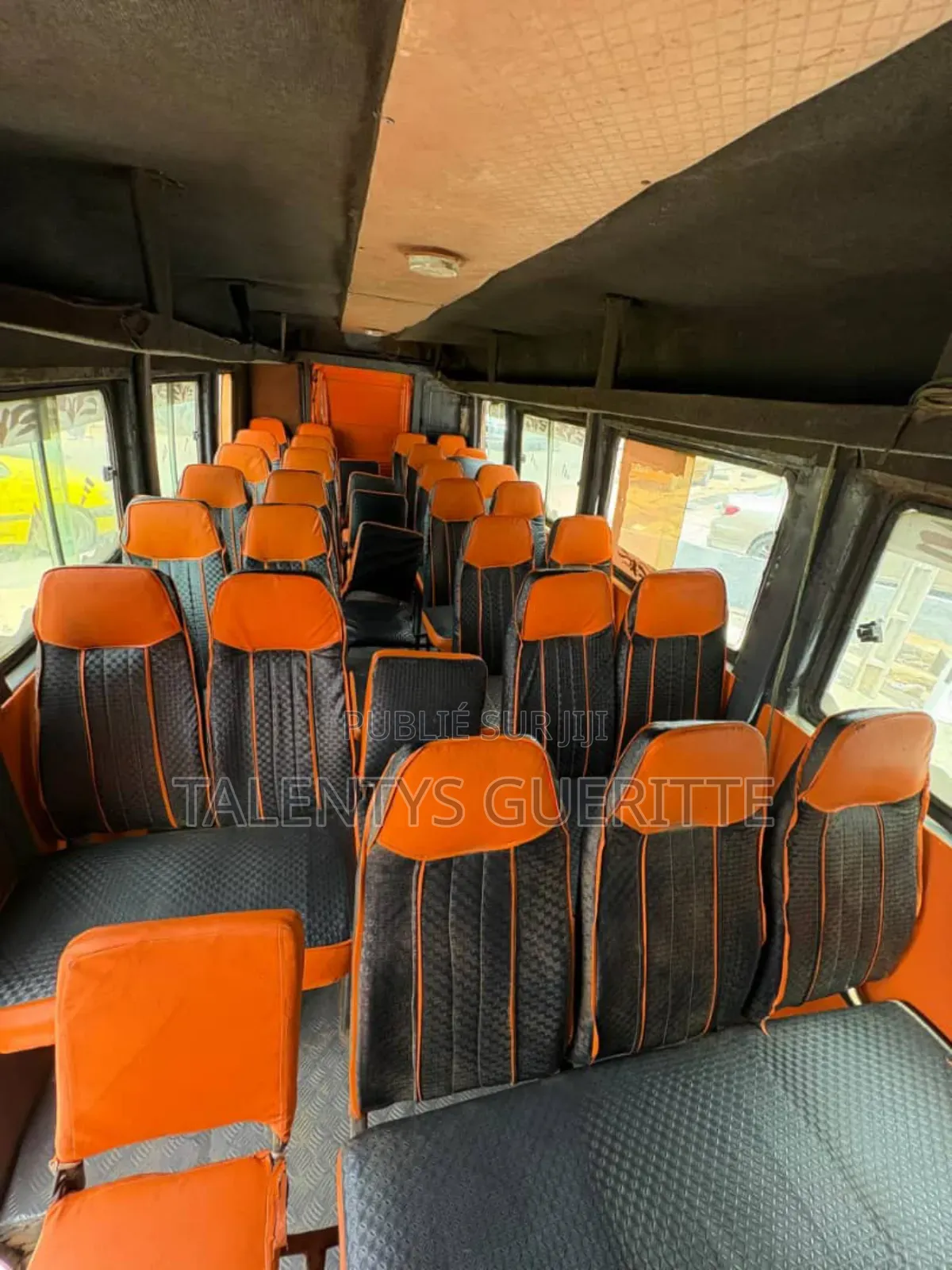 Car Mercedes Vario 34 Places