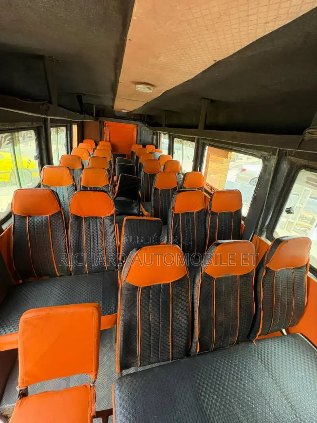 Car Mercedes Vario 34 Places