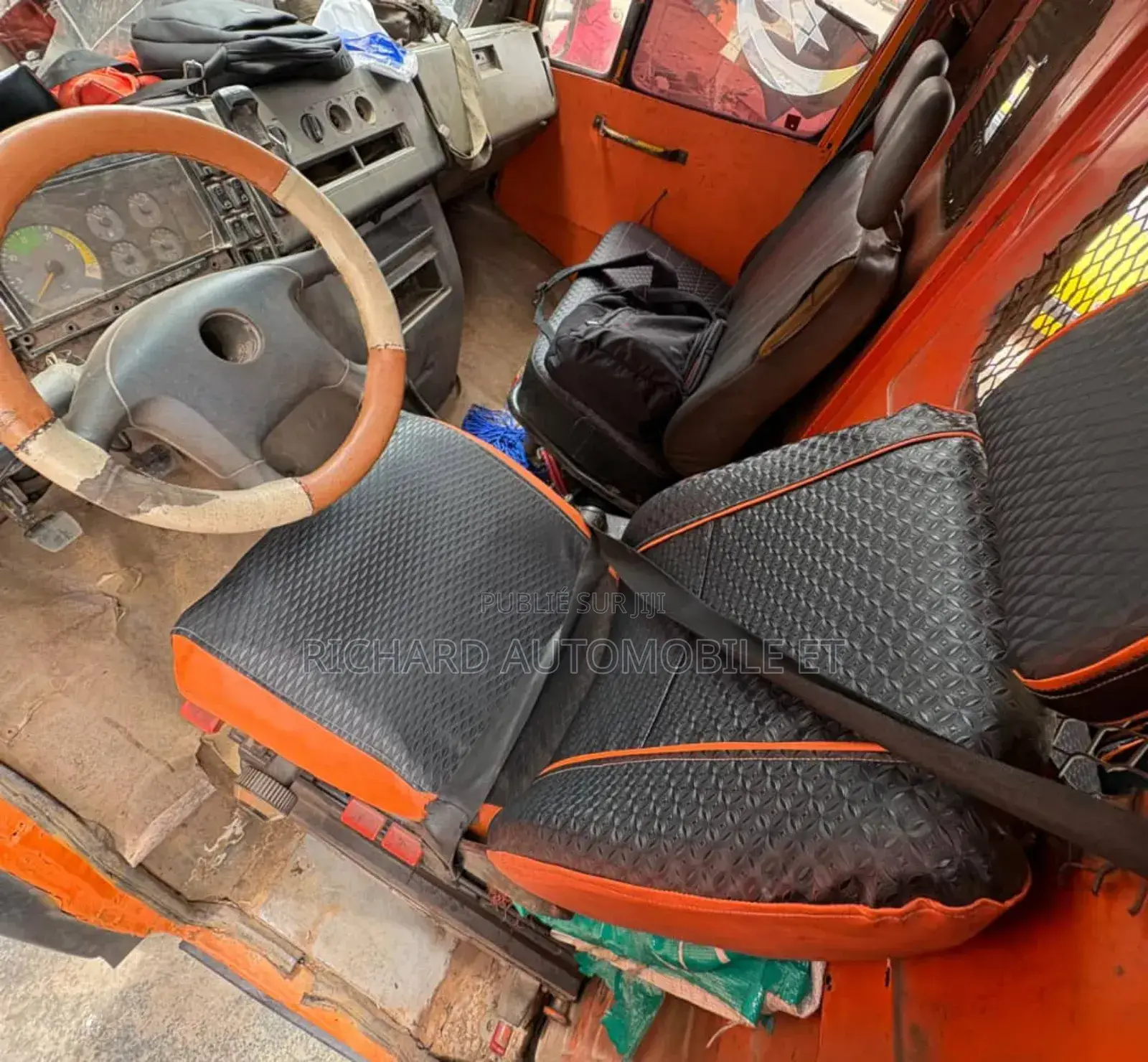 Car Mercedes Vario 34 Places