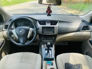 Nissan Sentra 2019 Black