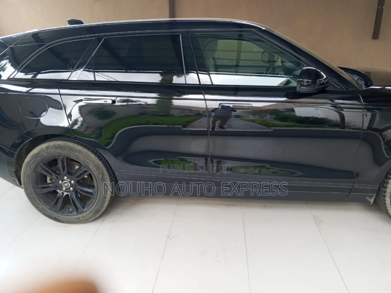 Rover Land 2019 Black