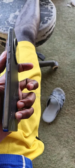 Photo - Tecno Camon 30 256 GB Black