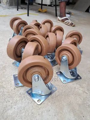 Photo - Roulettes De Four Chariot .