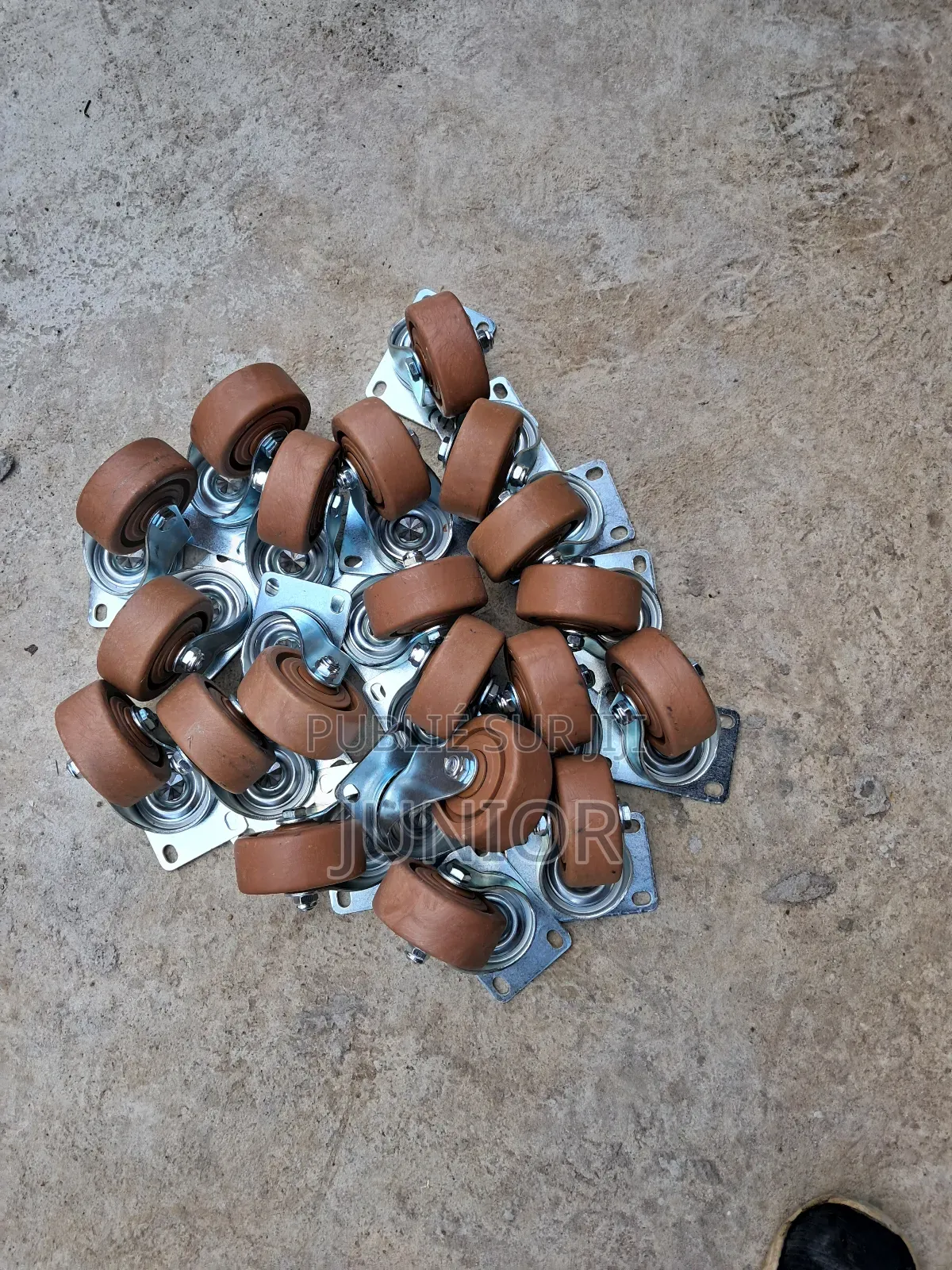 Roulettes De Four Chariot .