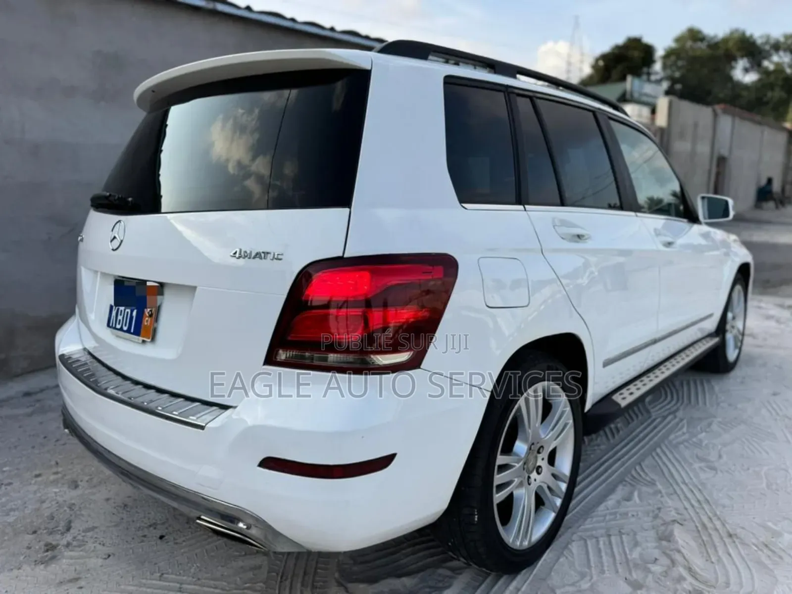 Mercedes-Benz GLK-Class Base GLK 350 4dr AWD 4MATIC (3.5L 6cyl 7A) 2015