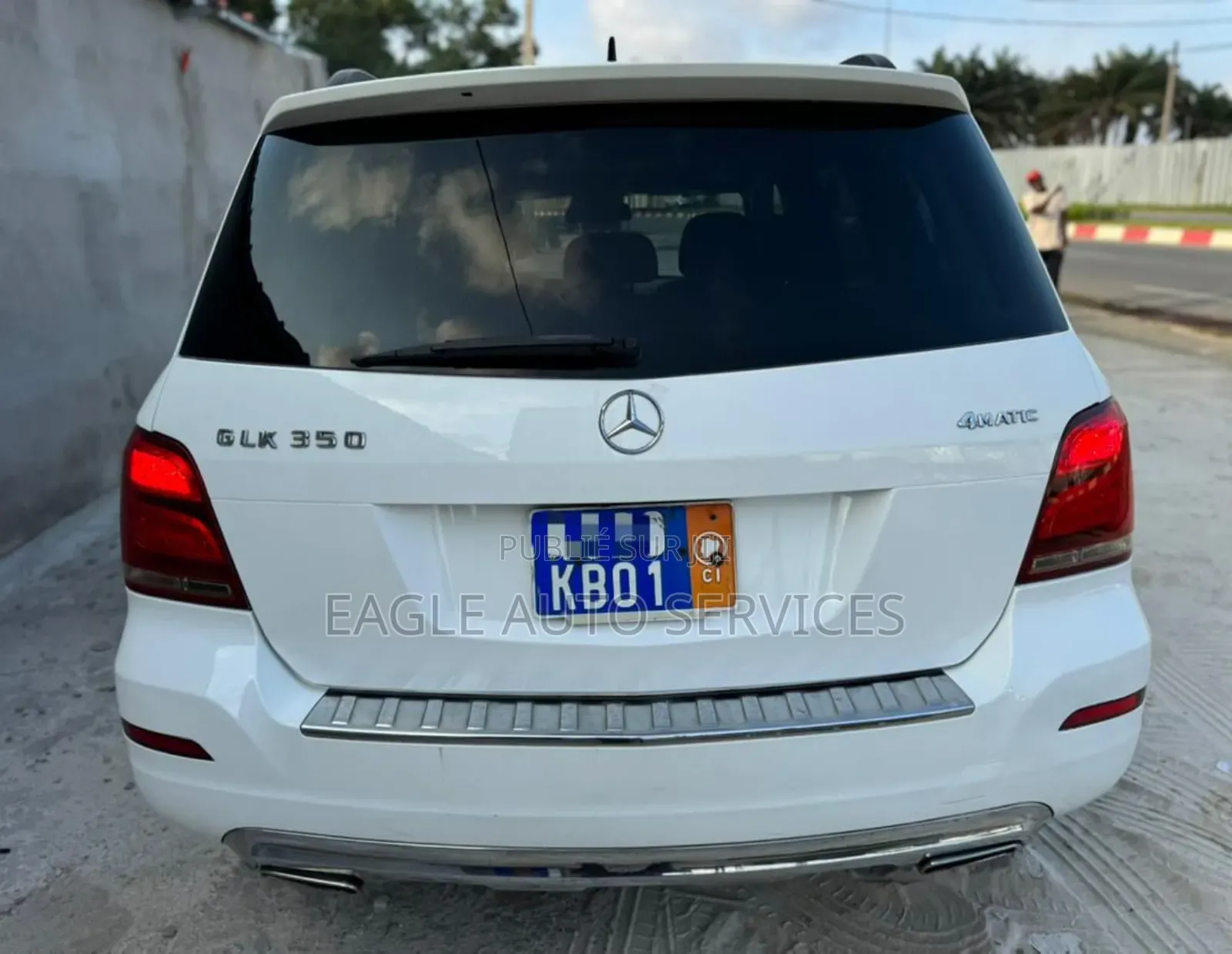 Mercedes-Benz GLK-Class Base GLK 350 4dr AWD 4MATIC (3.5L 6cyl 7A) 2015