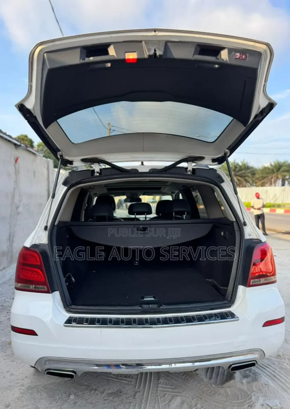 Mercedes-Benz GLK-Class Base GLK 350 4dr AWD 4MATIC (3.5L 6cyl 7A) 2015