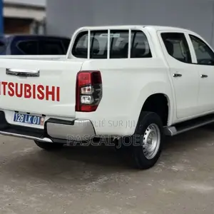 Mitsubishi L200 2023 Blanc