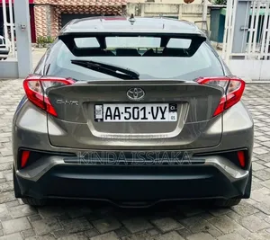 Toyota C-HR Limited 2021 Jaune