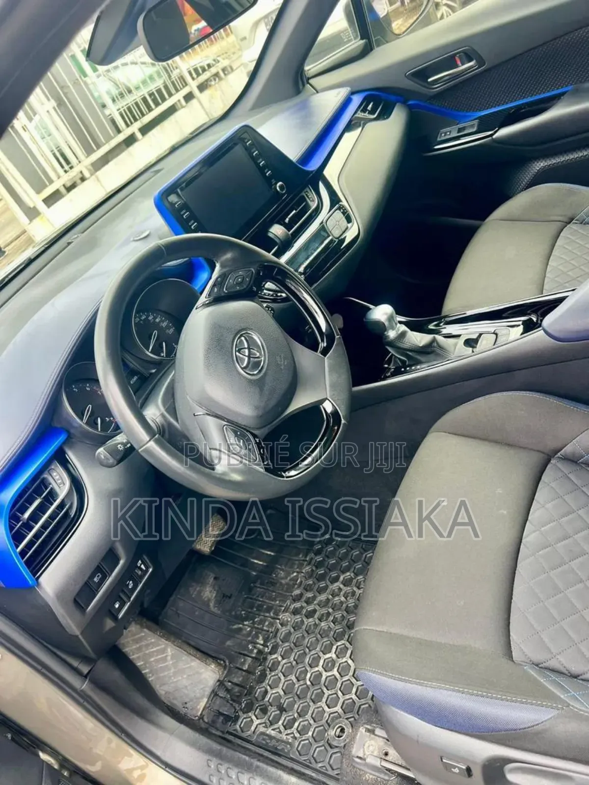 Toyota C-HR Limited 2021 Jaune