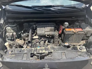 Mitsubishi Mirage 2017 Gris