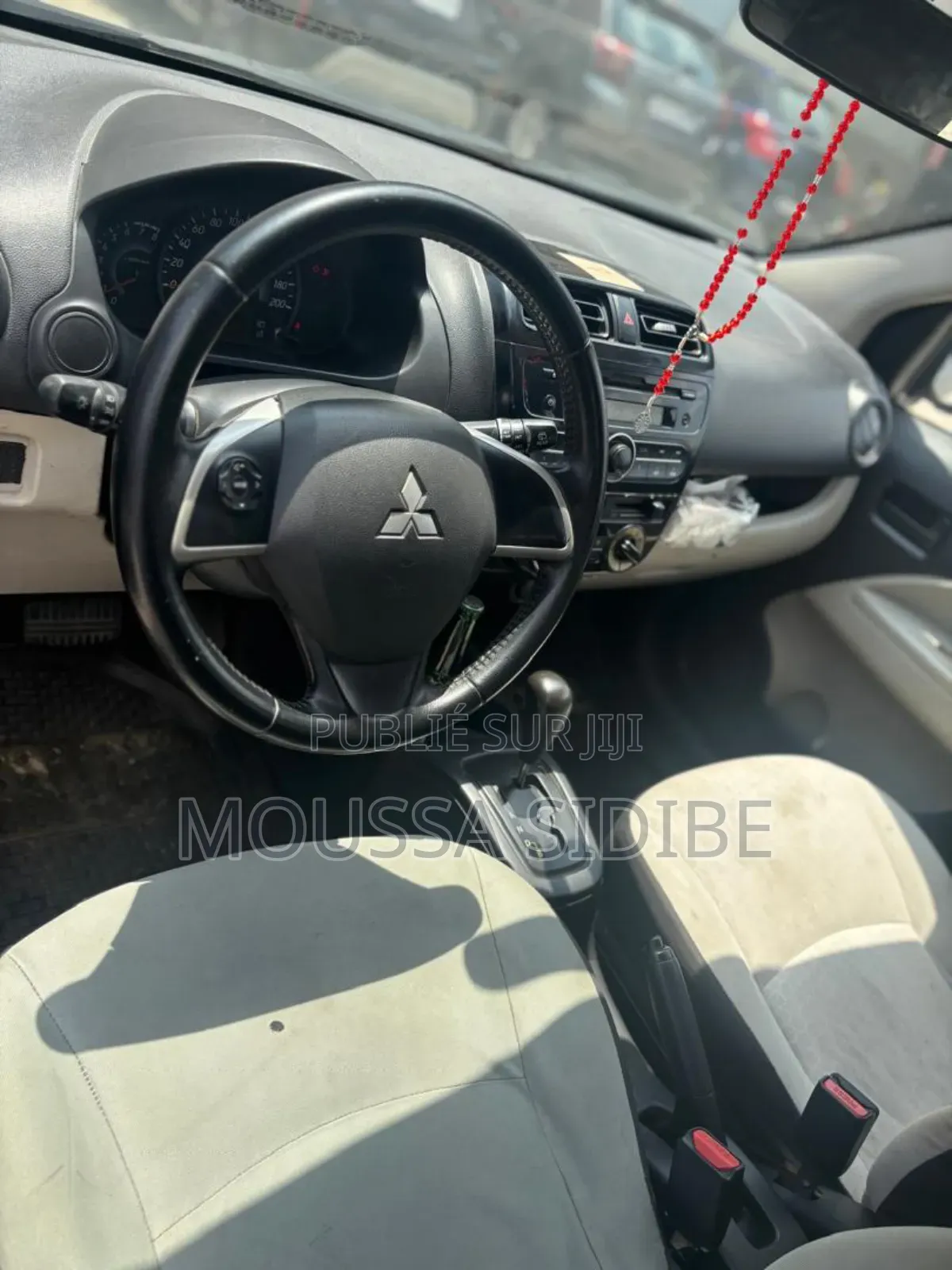 Mitsubishi Mirage 2017 Gris