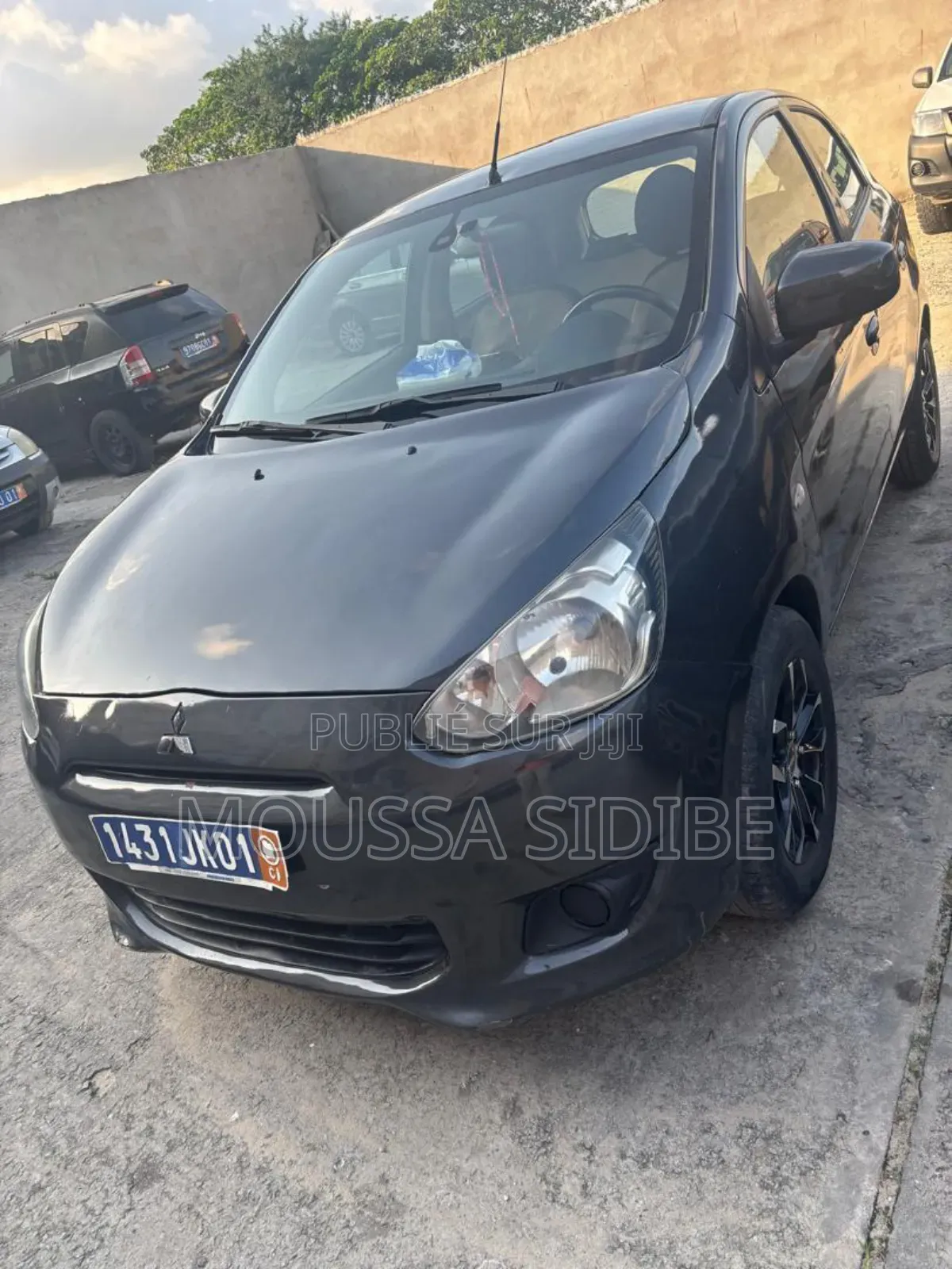 Mitsubishi Mirage 2017 Gris