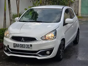 Mitsubishi Spacestar 2017 Blanc