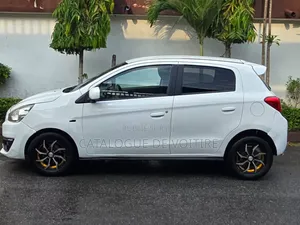 Mitsubishi Spacestar 2017 Blanc