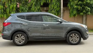 Hyundai Santa Fe 2015 Black