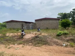 Terrain De 6m2 en Vente À Bouaké