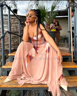 Photo - Robe Bras Mince