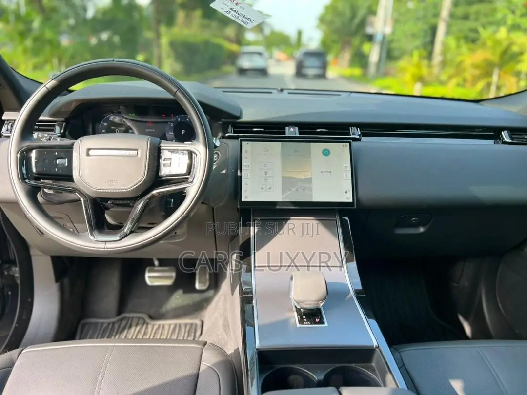 Land Rover Range Rover Velar P400 Dynamic HSE 2025 Blue