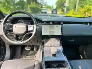 Land Rover Range Rover Velar P400 Dynamic HSE 2025 Blue