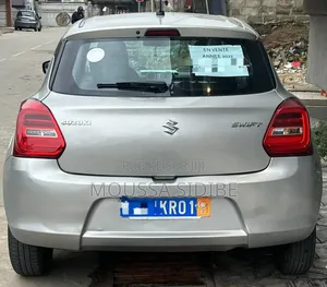 Suzuki Swift RS 2022 Gris