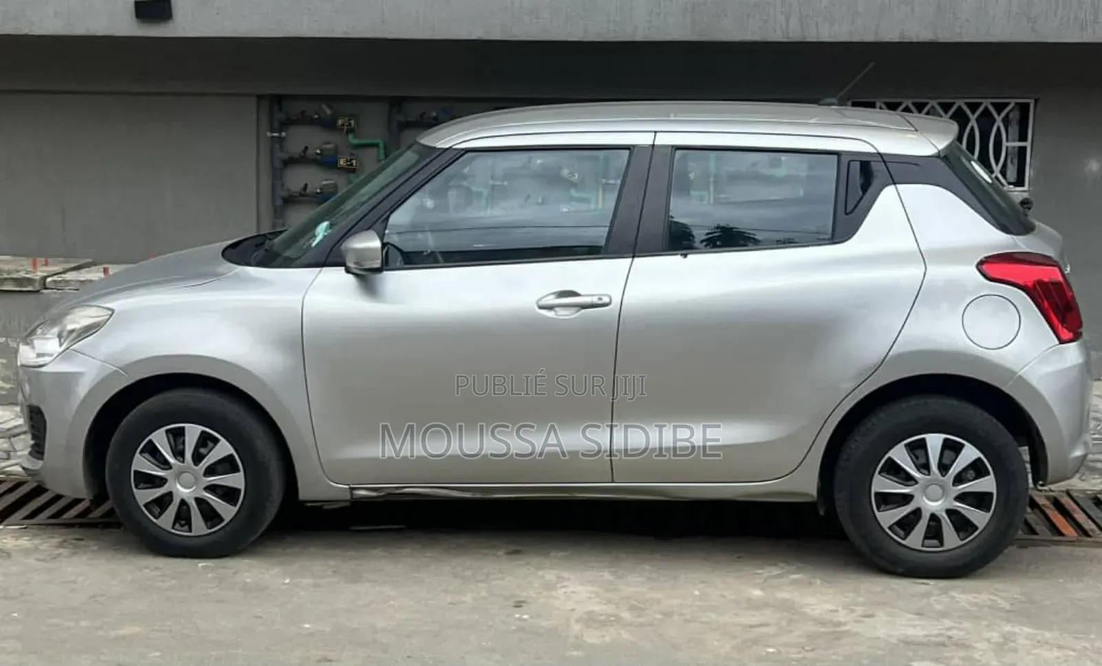 Suzuki Swift RS 2022 Gris