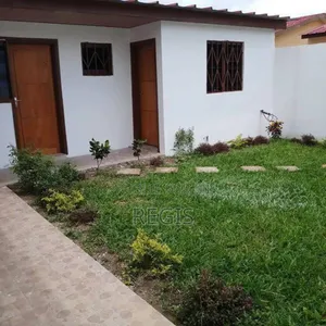 2chbre Villa dans Villa, Cocody à Vendre