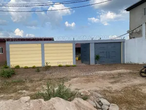 Villa À Vendre ( Bouaké)