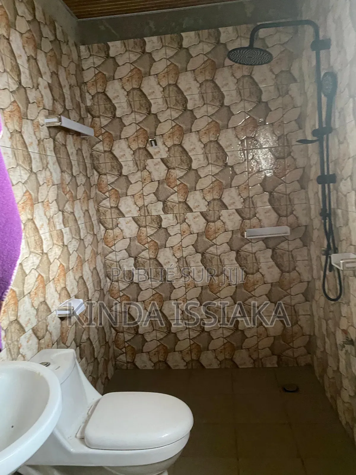 Villa À Vendre ( Bouaké)