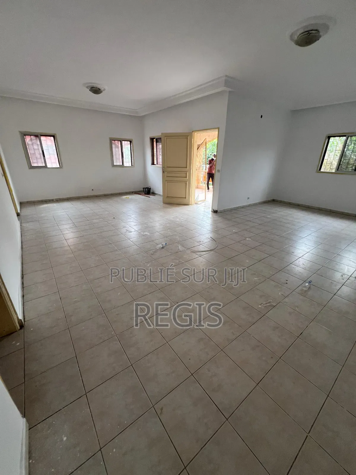 4chbre Appartement dans Appartement, Cocody à Louer