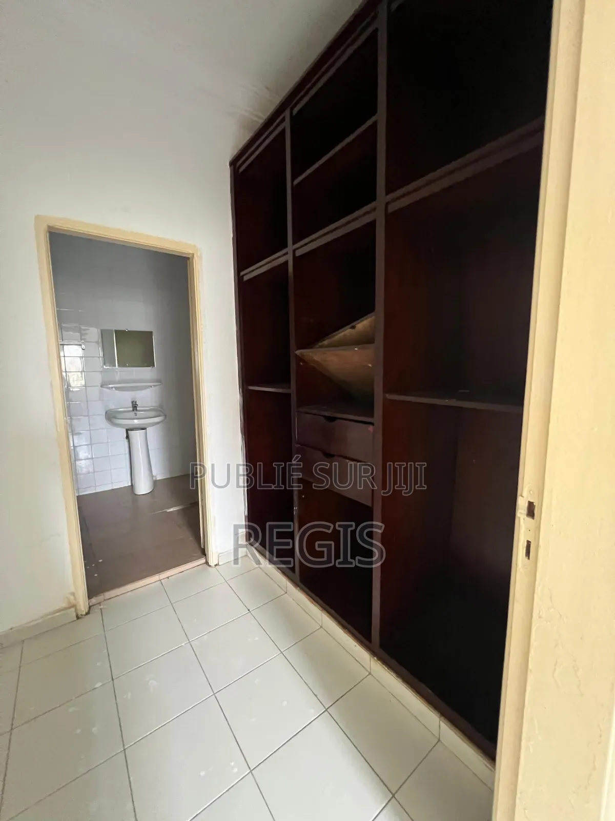 4chbre Appartement dans Appartement, Cocody à Louer