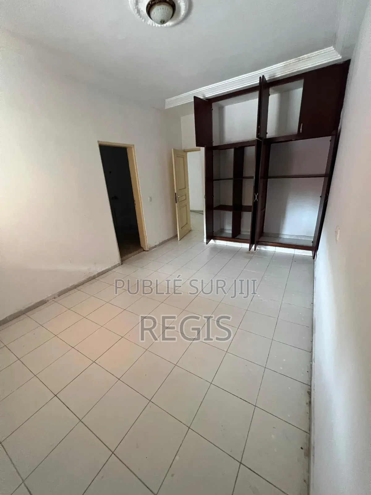 4chbre Appartement dans Appartement, Cocody à Louer