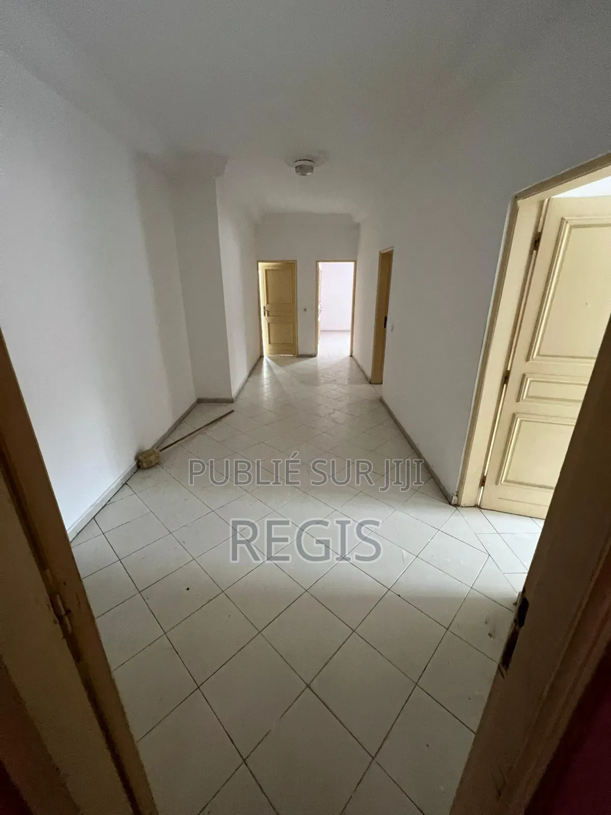 4chbre Appartement dans Appartement, Cocody à Louer