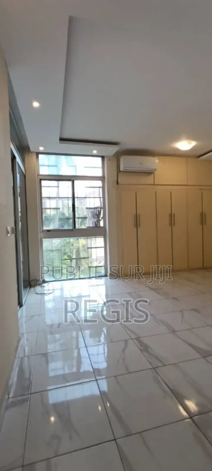 3chbre Blocs d'appartements dans Appartement, Cocody à Vendre